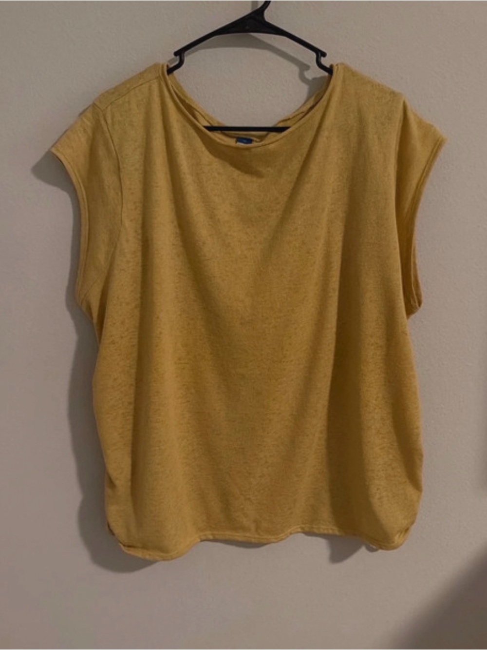 Old Navy Short Sleeve Crewneck Top in Mustard